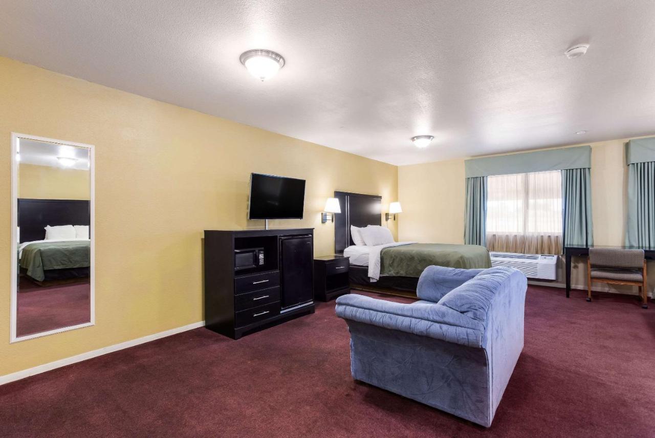 Quality Inn Airport Boise Exterior photo