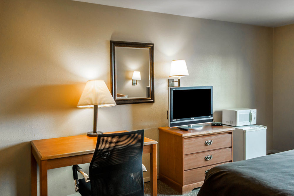 Quality Inn Airport Boise Exterior photo